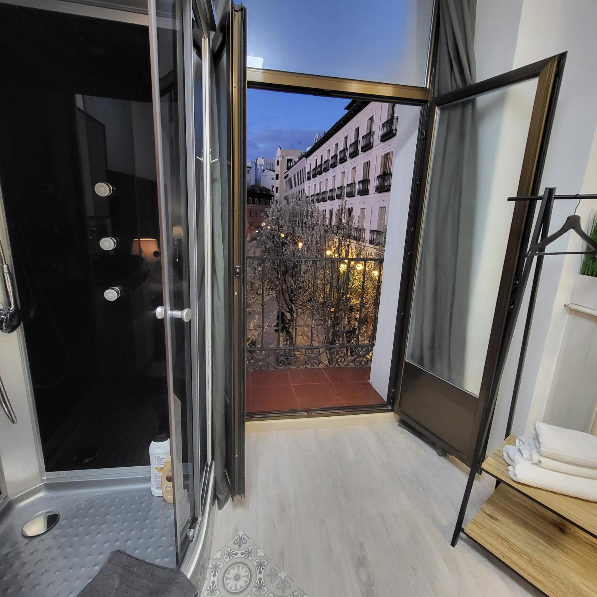 Rooms Opera Madrid Exterior photo